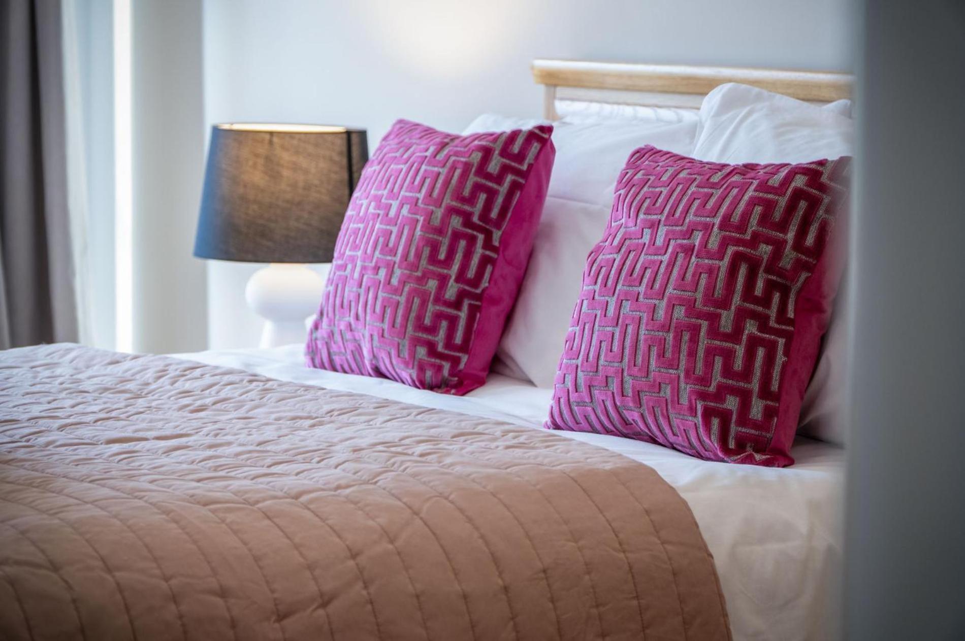 Suite 12 - Sleeping Giant Hotel - Pen Y Cae Inn Brecon Exteriör bild