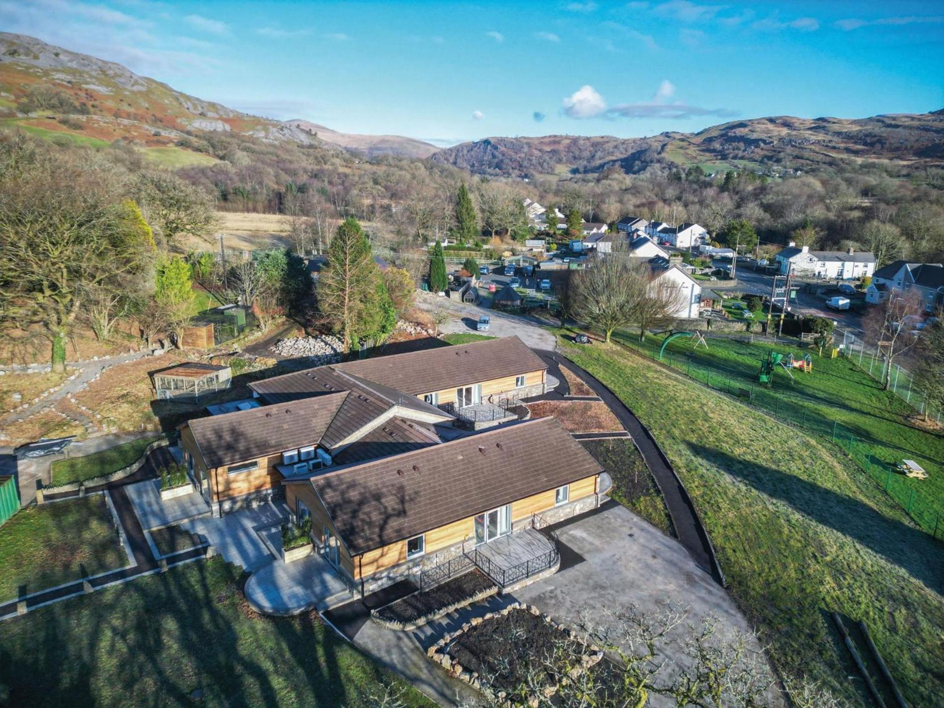 Suite 12 - Sleeping Giant Hotel - Pen Y Cae Inn Brecon Exteriör bild