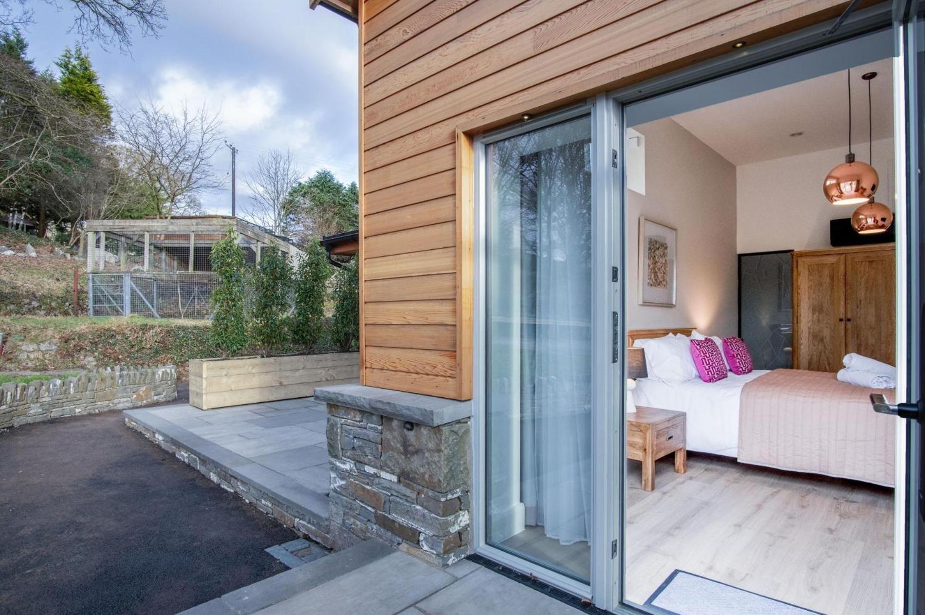 Suite 12 - Sleeping Giant Hotel - Pen Y Cae Inn Brecon Exteriör bild